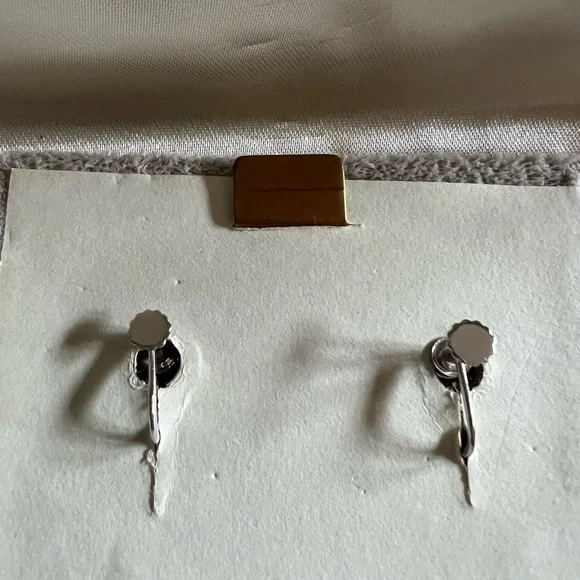 Pristine Vintage Condition in Original Krementz Hinged Case necklace - Picture 2 of 5